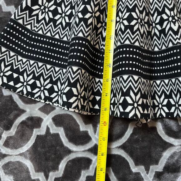 Couture Home Made Skirt Quality Fabric Durability Thick Stretch Fabric Child 6-9 - Picture 5 of 6